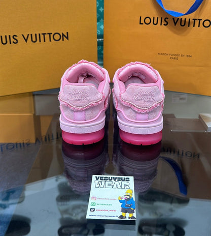 LV trainer pink