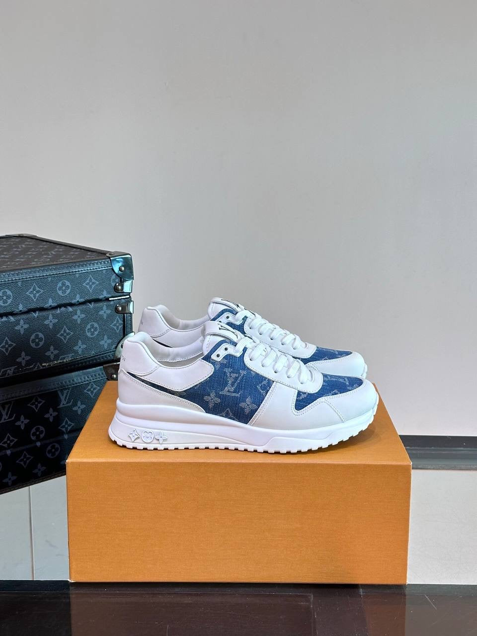 LV Run Away
